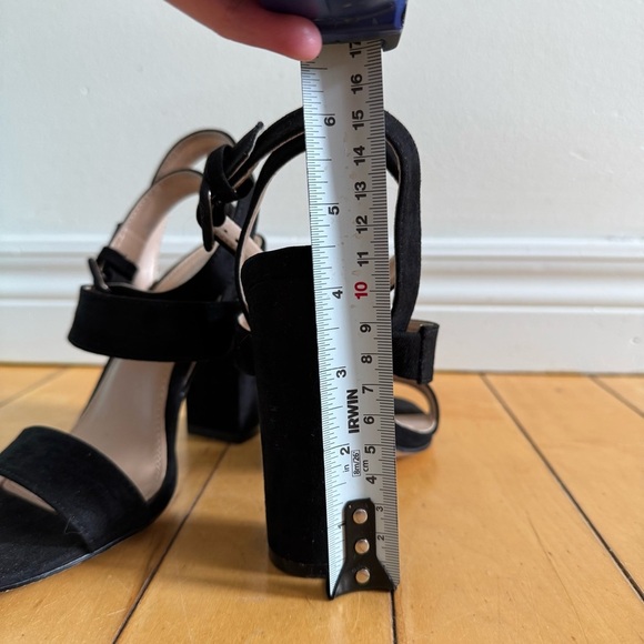 Steve Madden Black Suede Block Heel Sandals - Picture 12 of 12